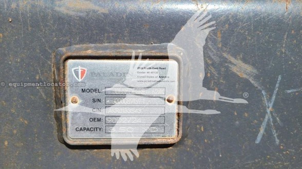 2017 John Deere 624KII Image 10