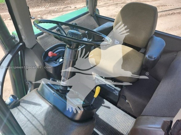 1993 John Deere 4960 Image 10