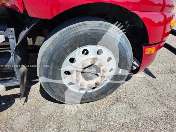 2006 Kenworth T2000 Image 10