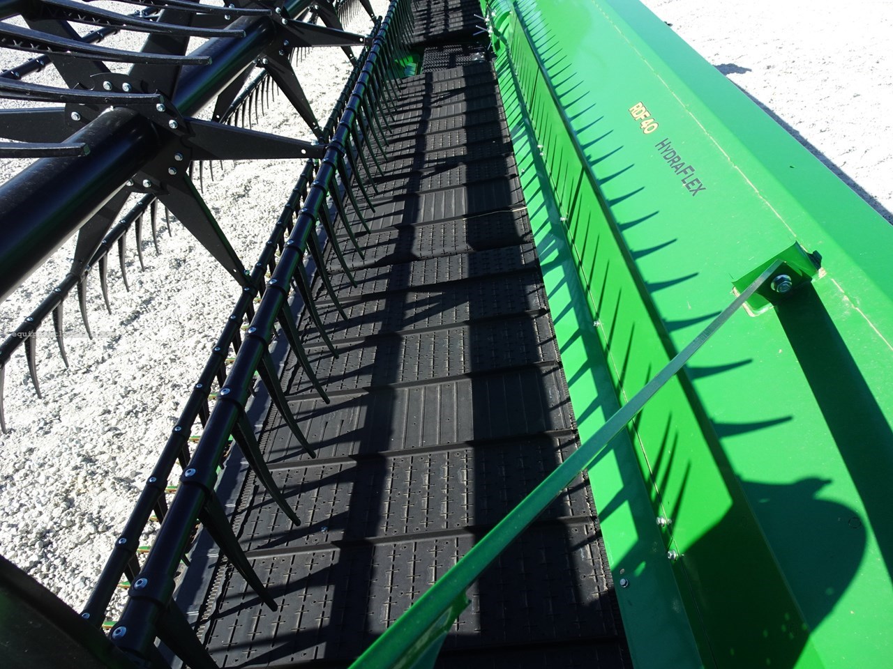 2025 John Deere RDF 40 Image 12