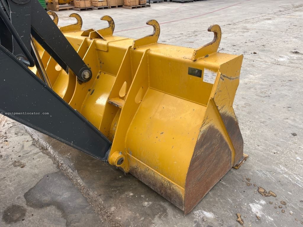 2024 John Deere 410P Image 10