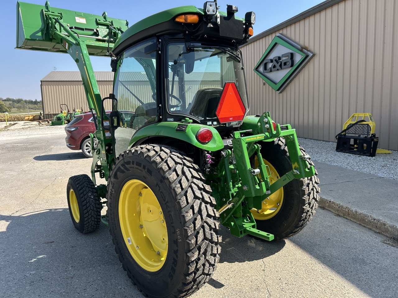 2025 John Deere 4066R Image 10