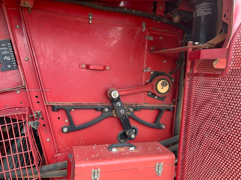 2008 Case IH 2388 Image 10