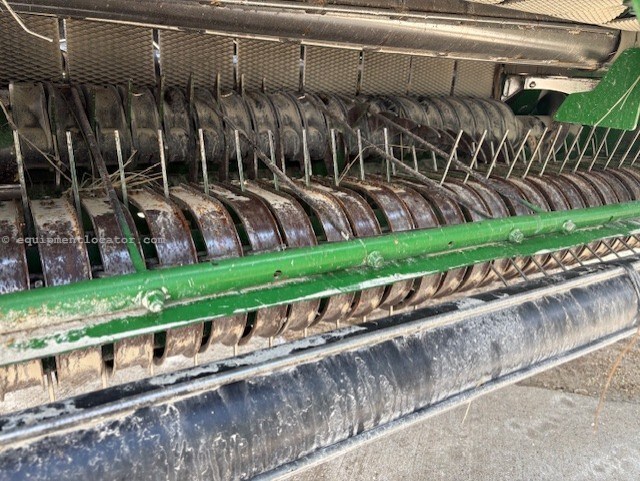 2021 John Deere 560M Image 10