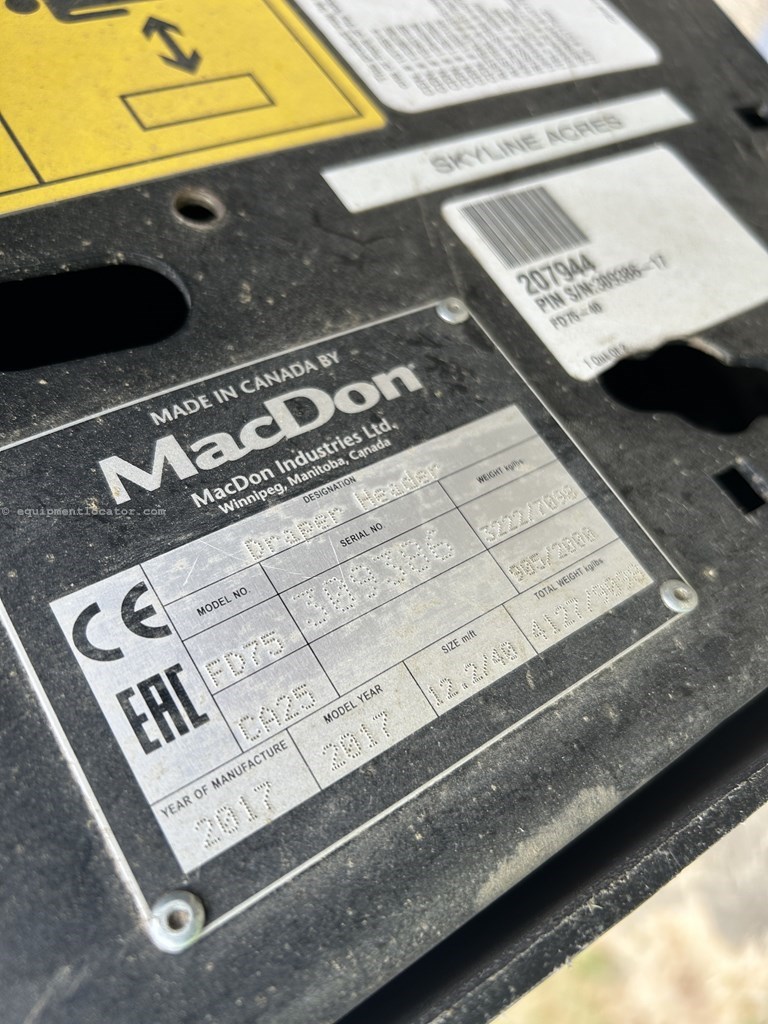 2017 MacDon FD75-40 Image 32