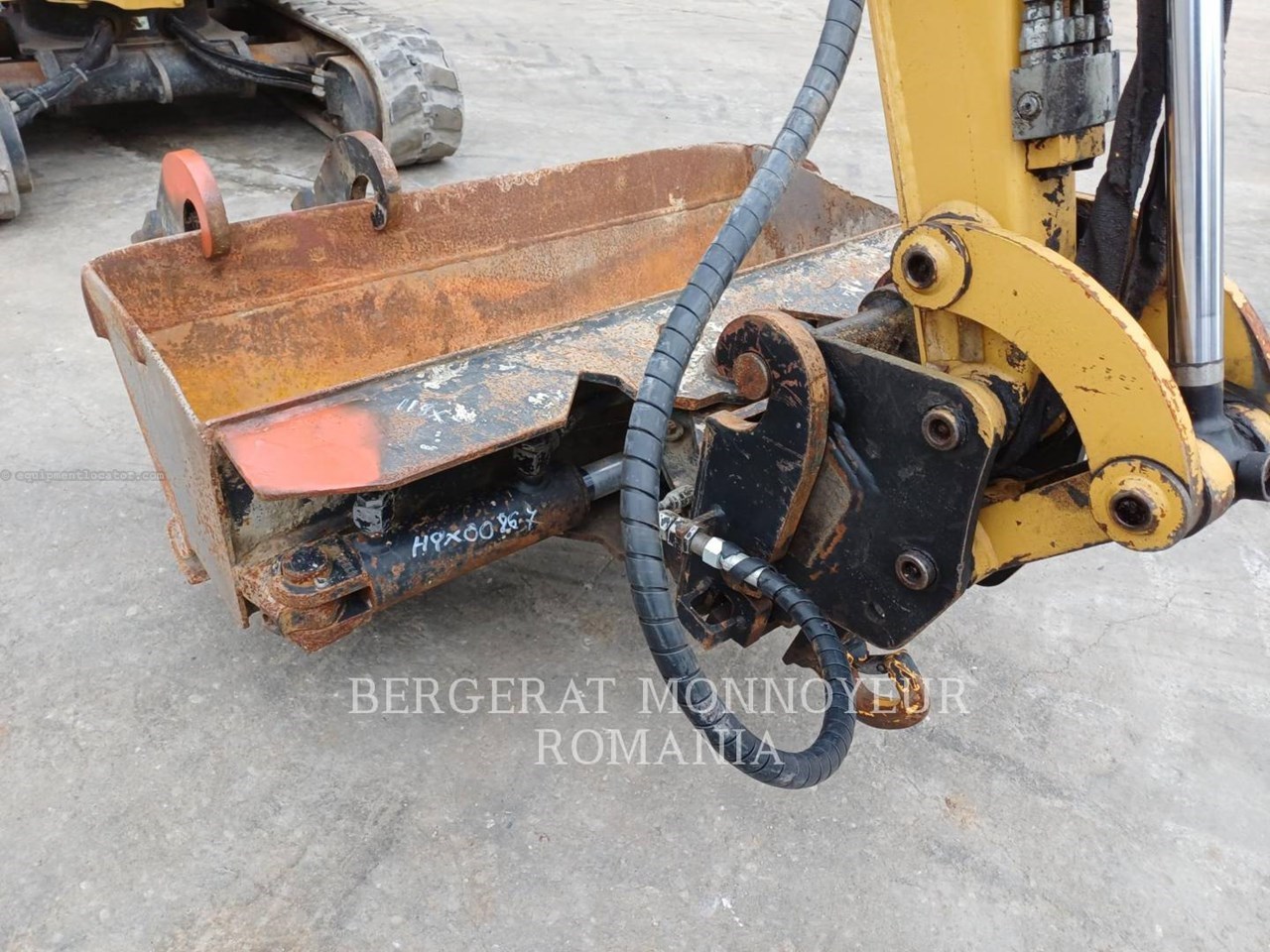 2019 Caterpillar 301.8-05 Image 10