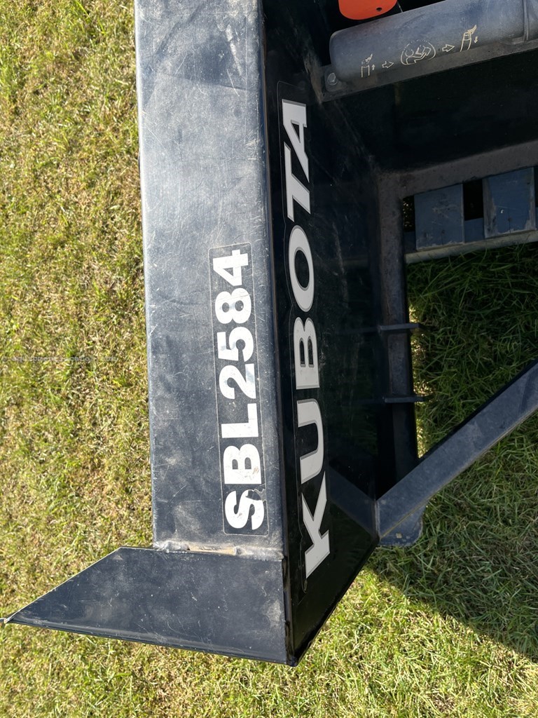 2019 Kubota SBL2584 Image 7