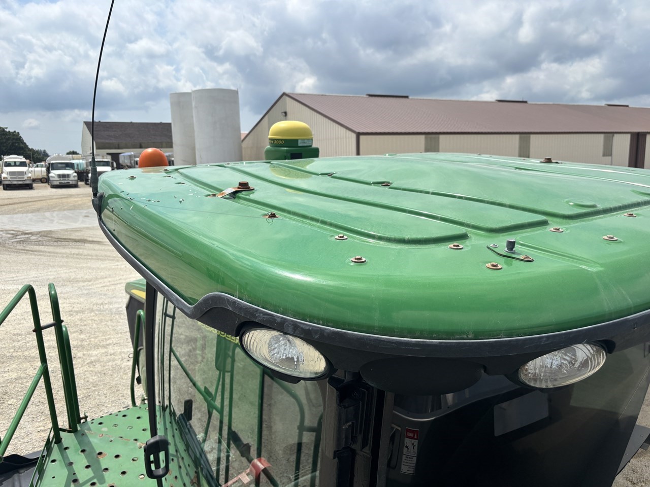 2017 John Deere F4365 Image 10