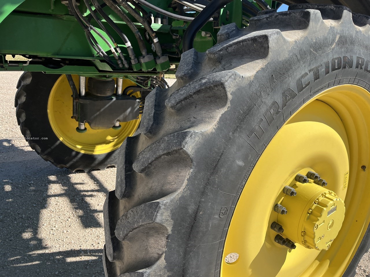 2021 John Deere R4044 Image 10