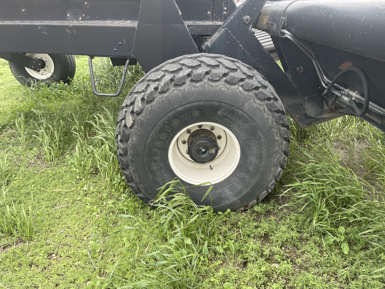 1999 MacDon 9300 Image 10