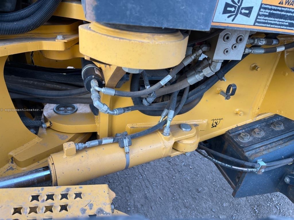 2016 John Deere 772G Image 28