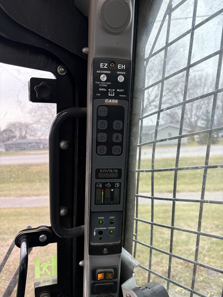 2018 Case SV340 Image 10