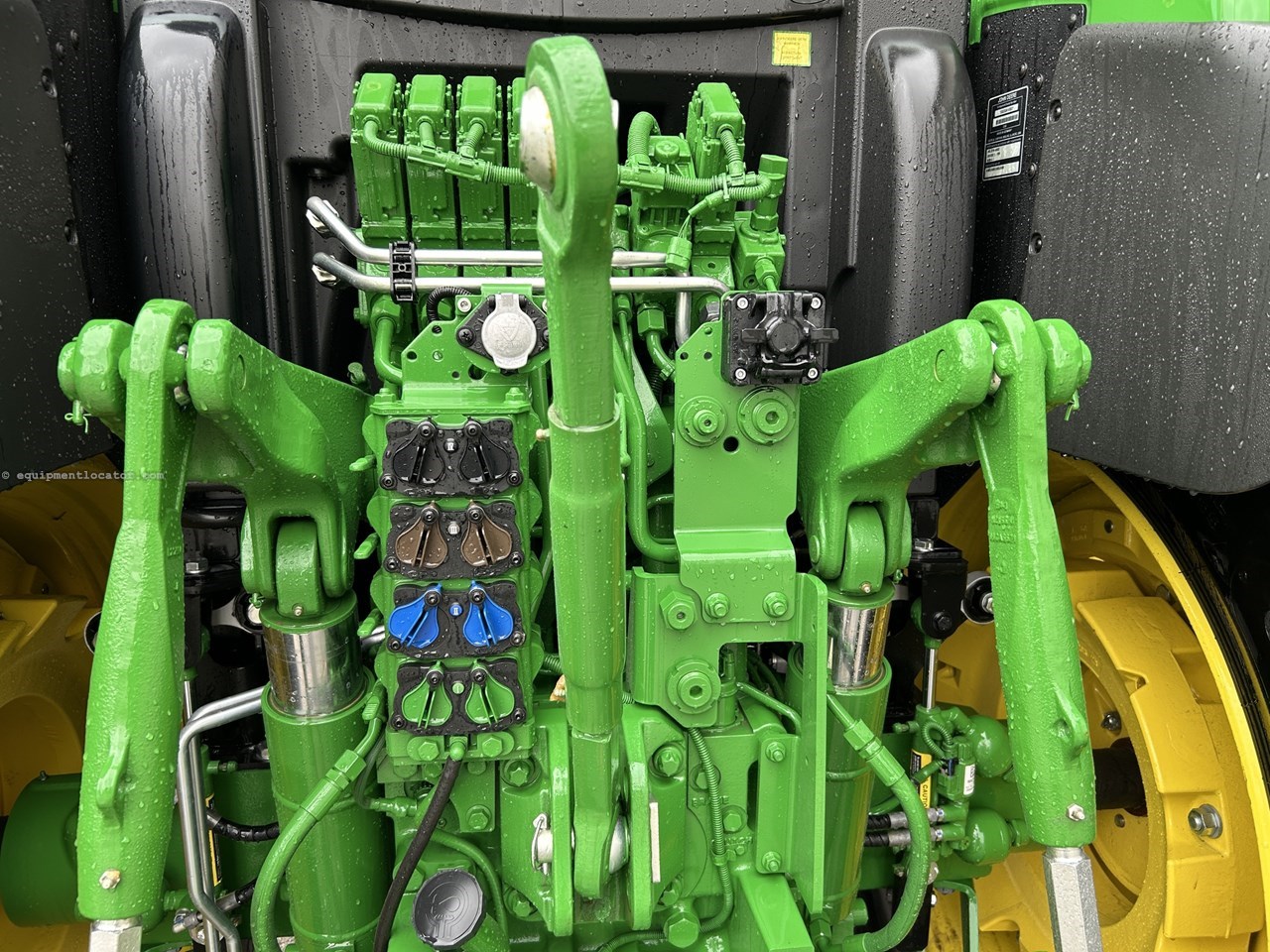 2025 John Deere 6R 165 Image 10