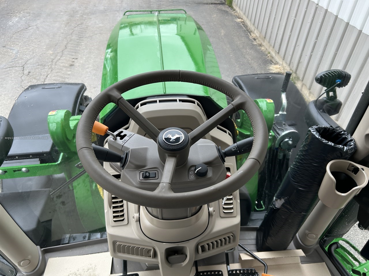 2025 John Deere 6R 165 Image 29