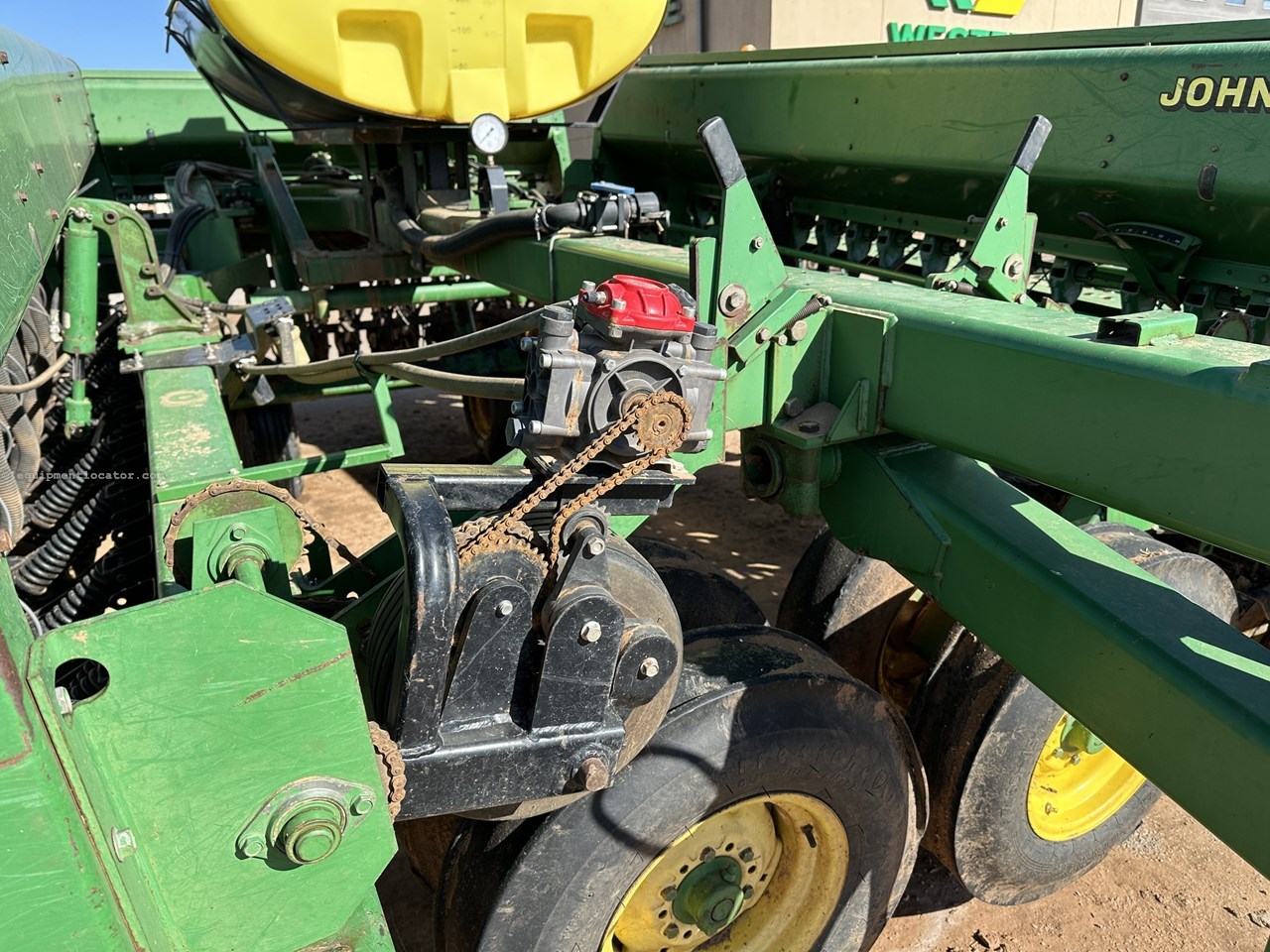 1998 John Deere 455 Image 10