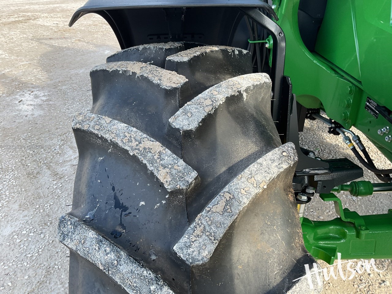 2025 John Deere 6110M Image 10