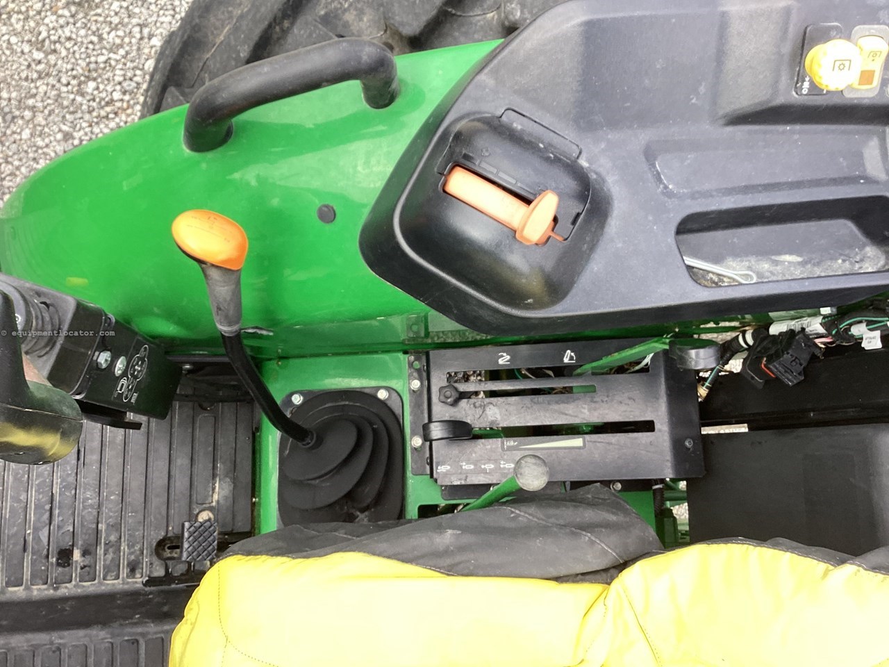 2023 John Deere 5075E Image 21