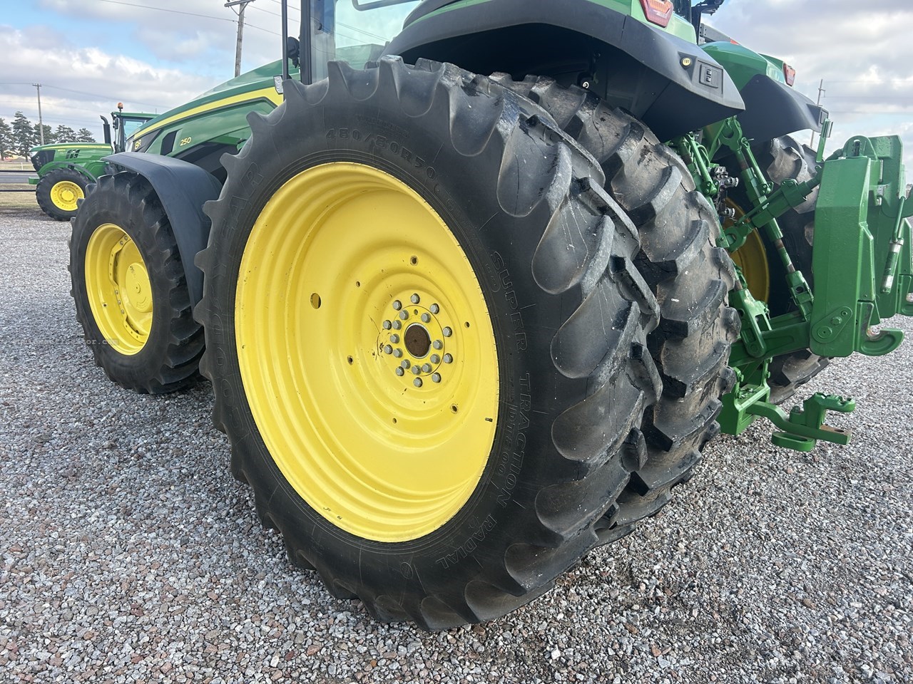 2024 John Deere 8R 250 Image 10