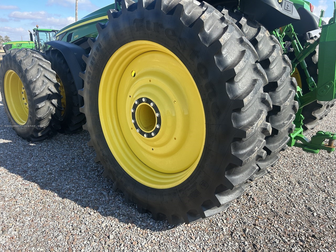 2024 John Deere 8R 370 Image 10