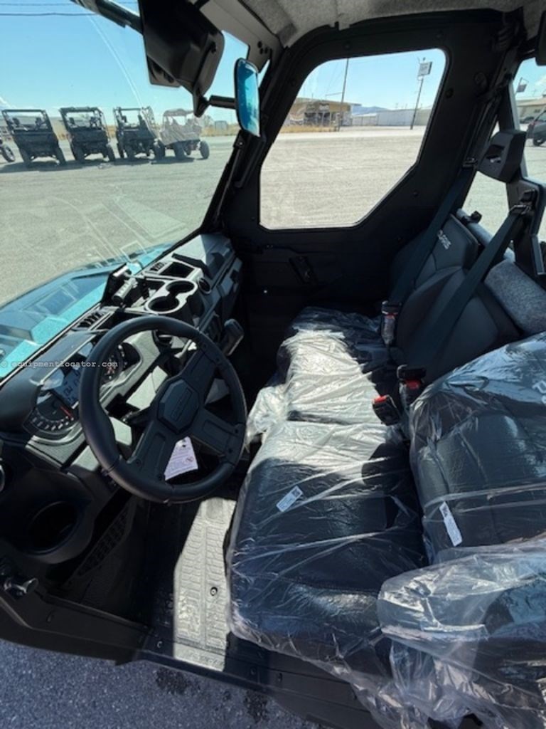 2026 Polaris Ranger XP 1000 NorthStar Premium Blue Labyrinth Image 4