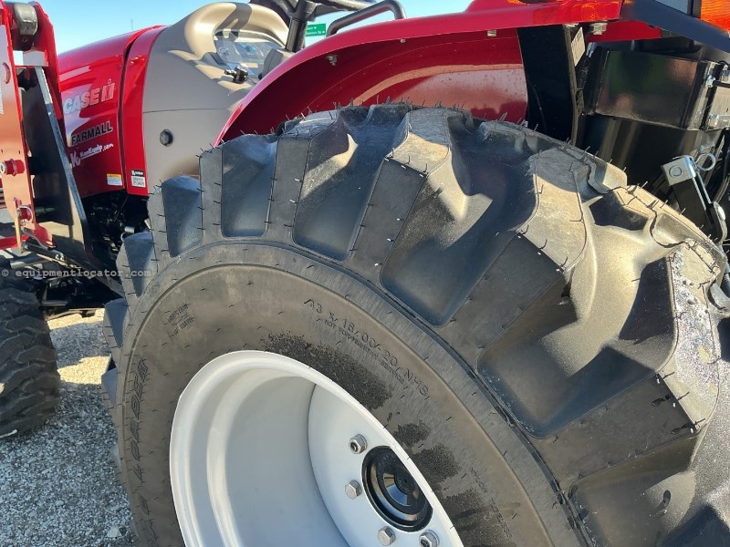 2025 Case IH FARMALL 35A Image 10