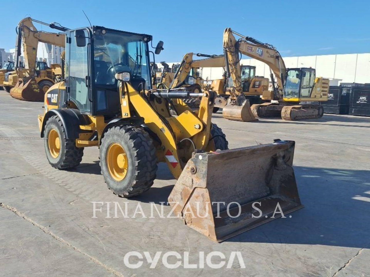 2018 Caterpillar 908M Image 2