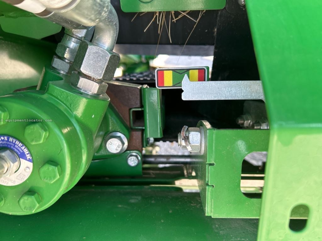 2024 John Deere HD40F Image 10