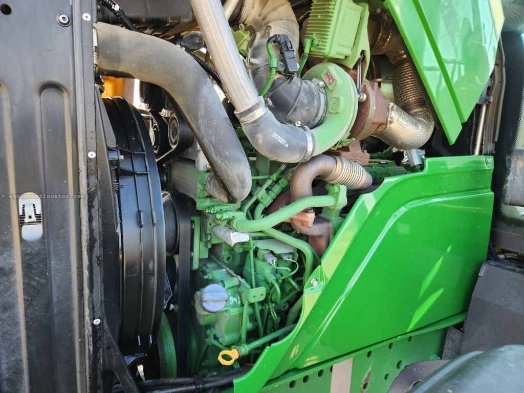2015 John Deere 6145R Image 10