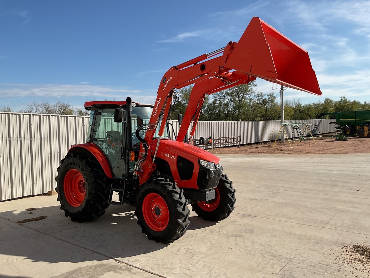 2024 Kubota M5-091 Image 10