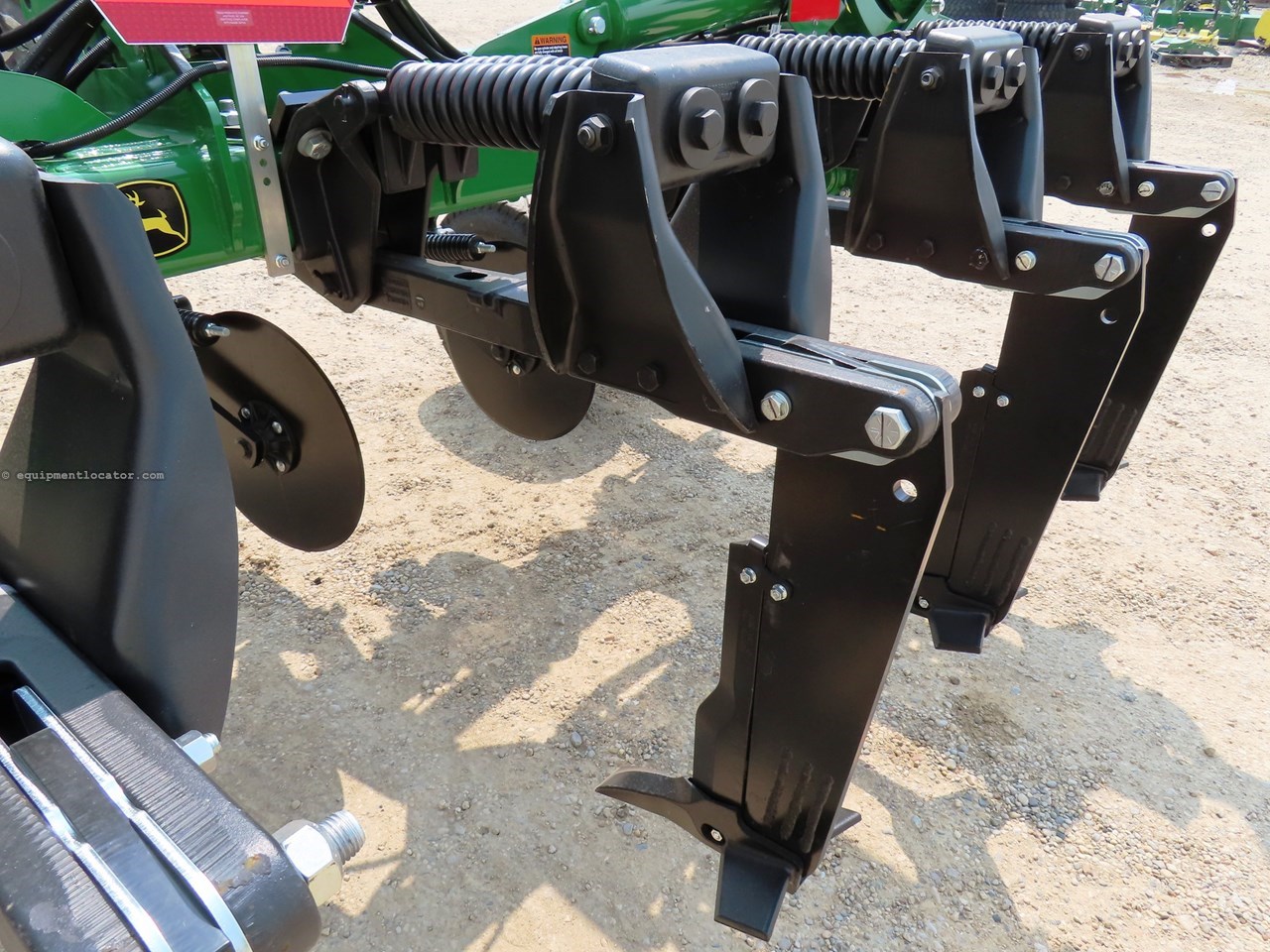 2025 John Deere MT9 Image 10