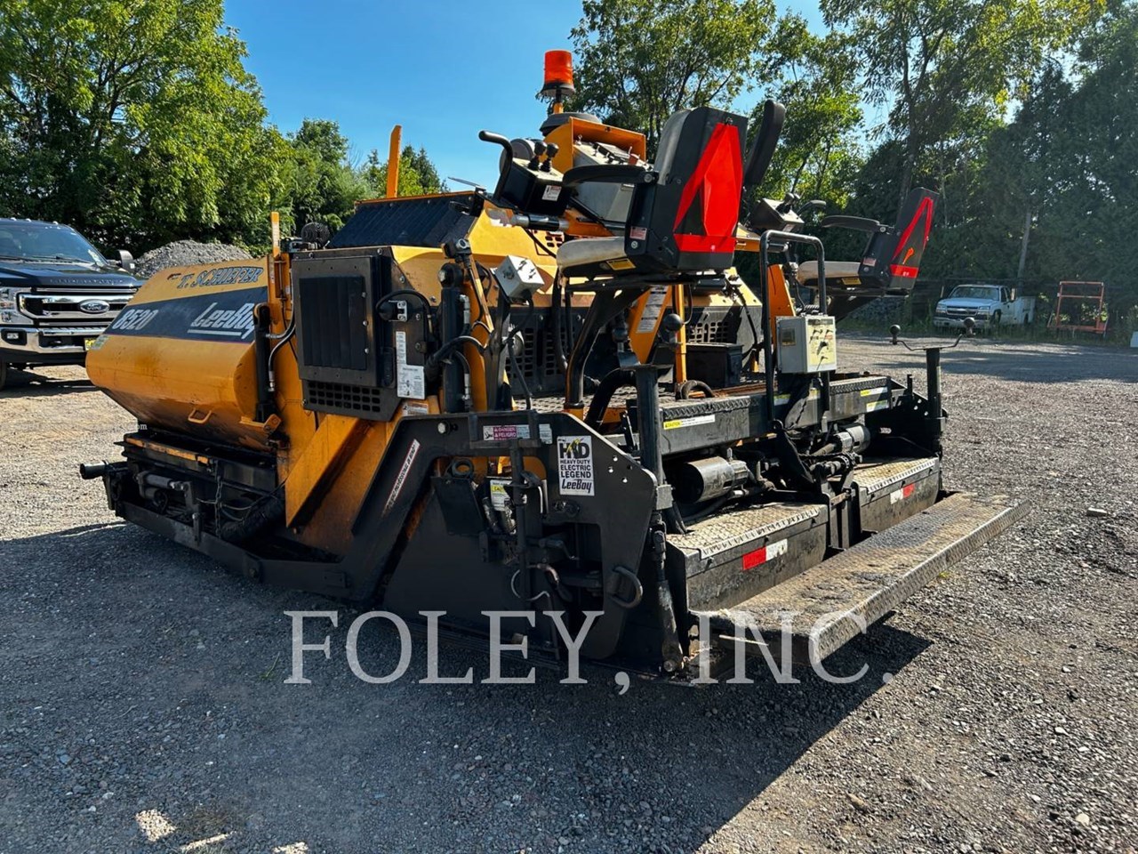 2018 Leeboy 8520 Image 10