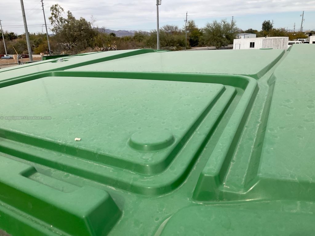 2023 John Deere 8R 370 Image 32