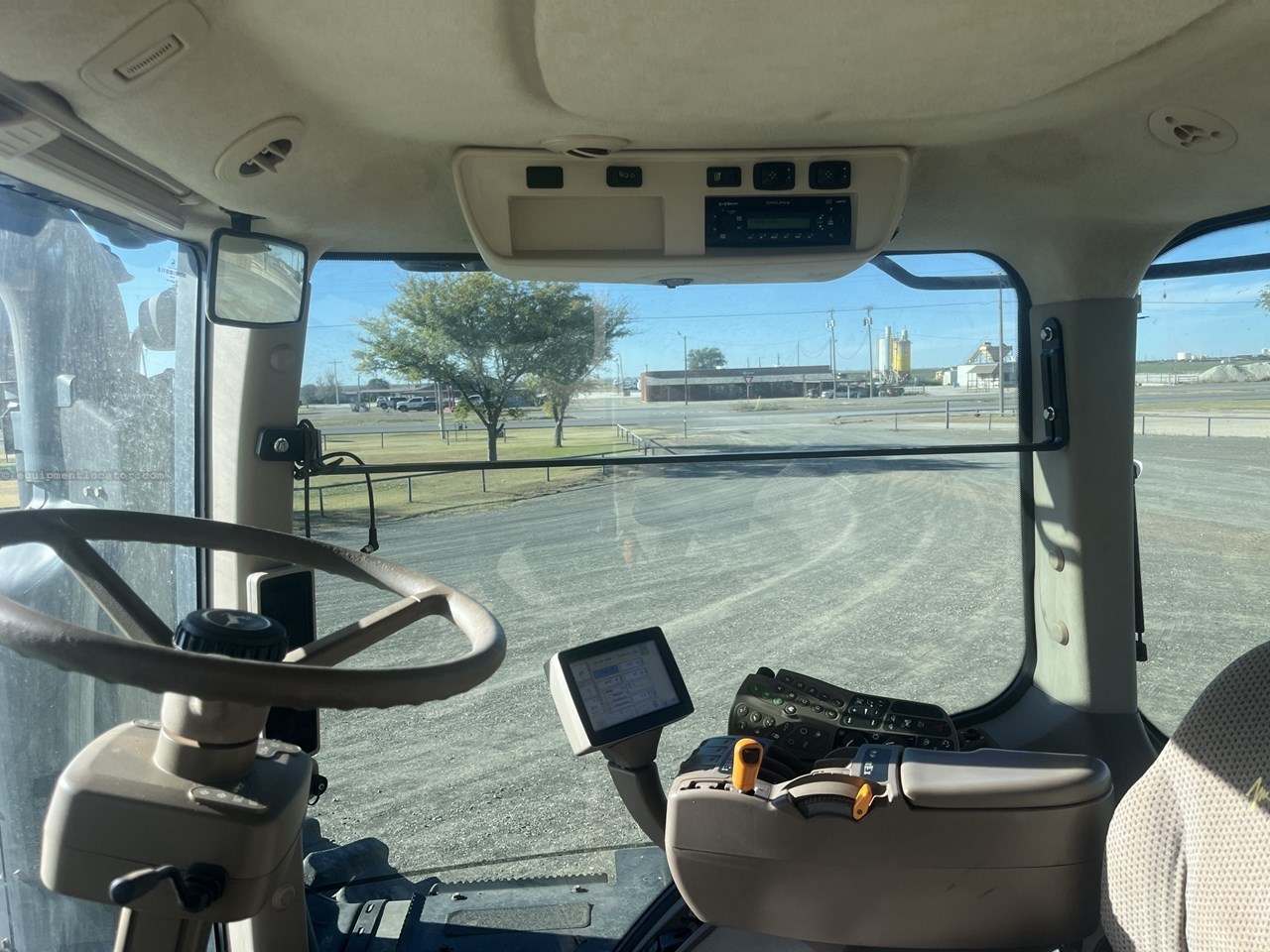 2013 John Deere 9560R Image 20