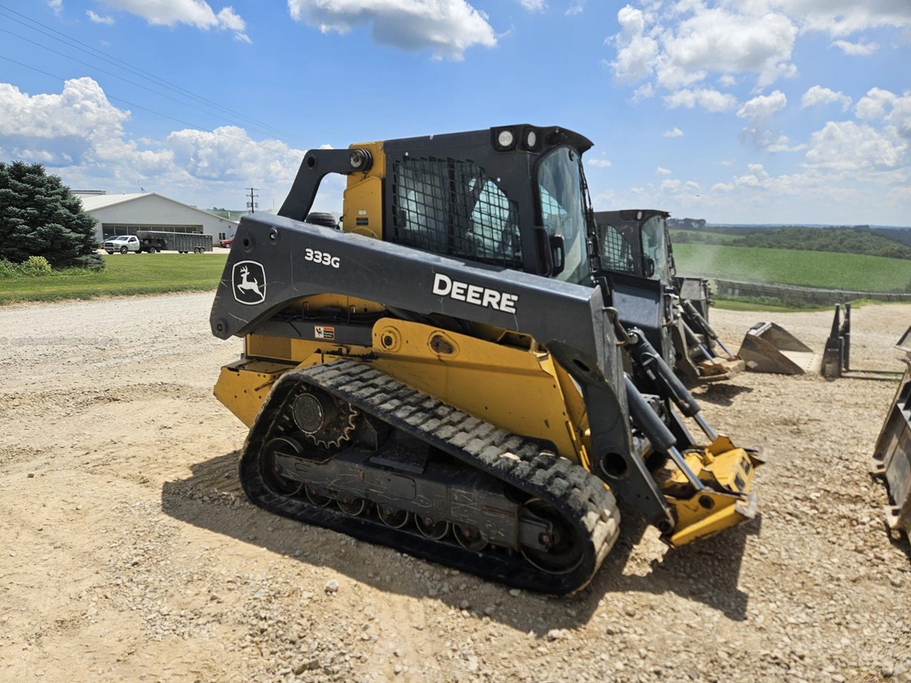 2022 John Deere 333G Image 2