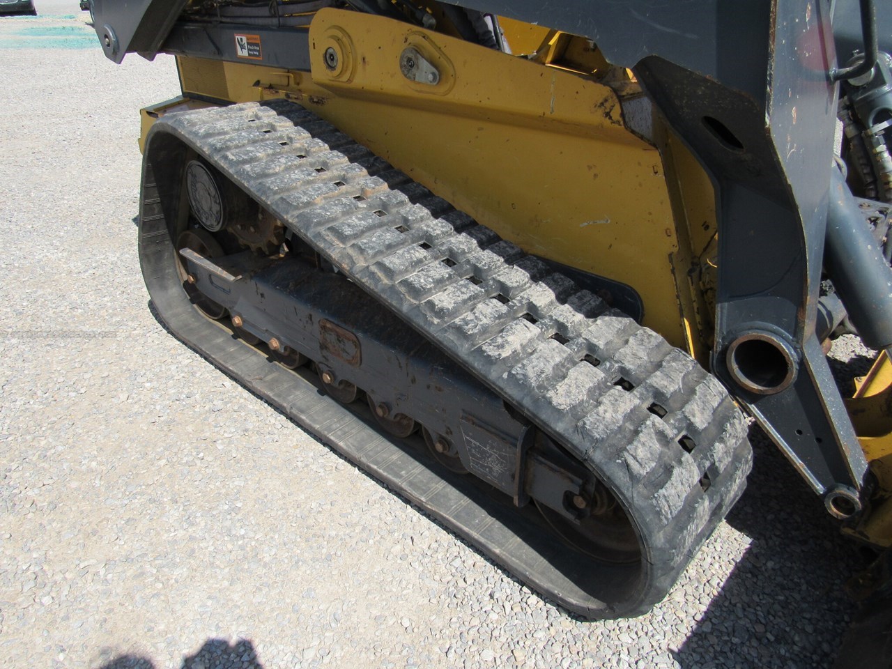 2021 John Deere 333G Image 10