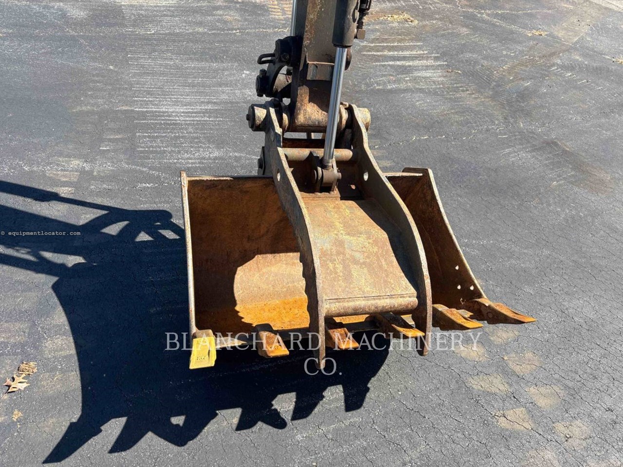 2011 John Deere 50D Image 10