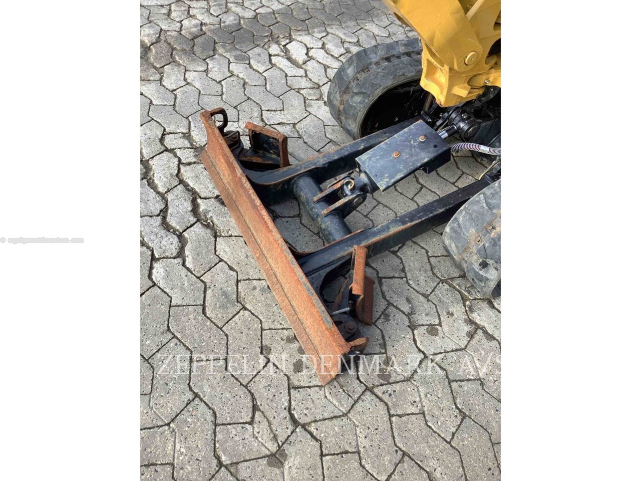 2021 Caterpillar 301.605 Image 10