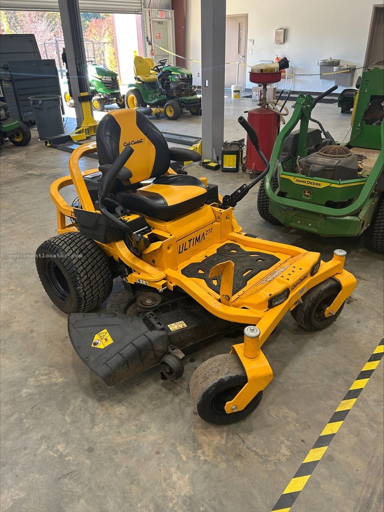 2019 Cub Cadet ZT2 Image 4