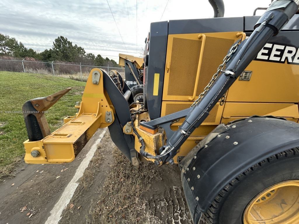 2019 John Deere 772G Image 14