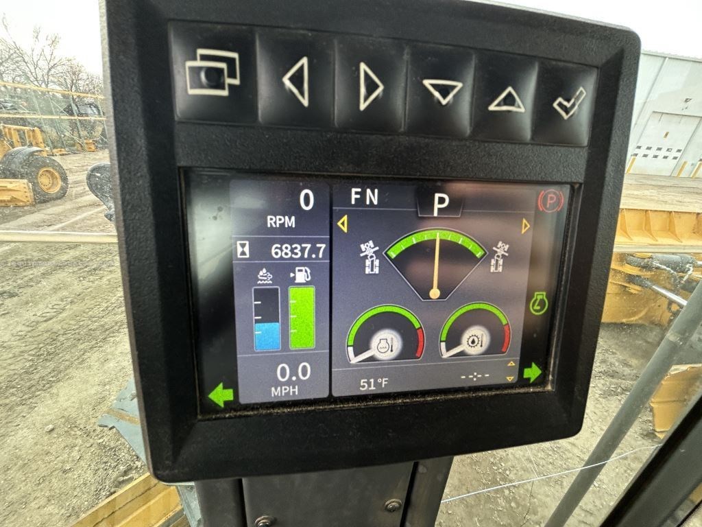 2019 John Deere 772G Image 40