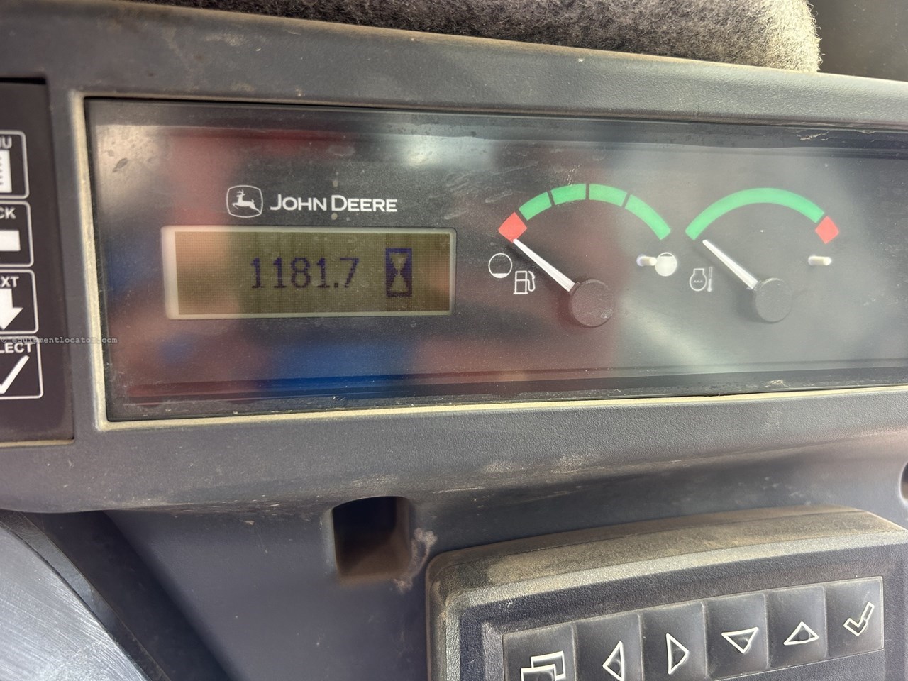 2022 John Deere 333G Image 10