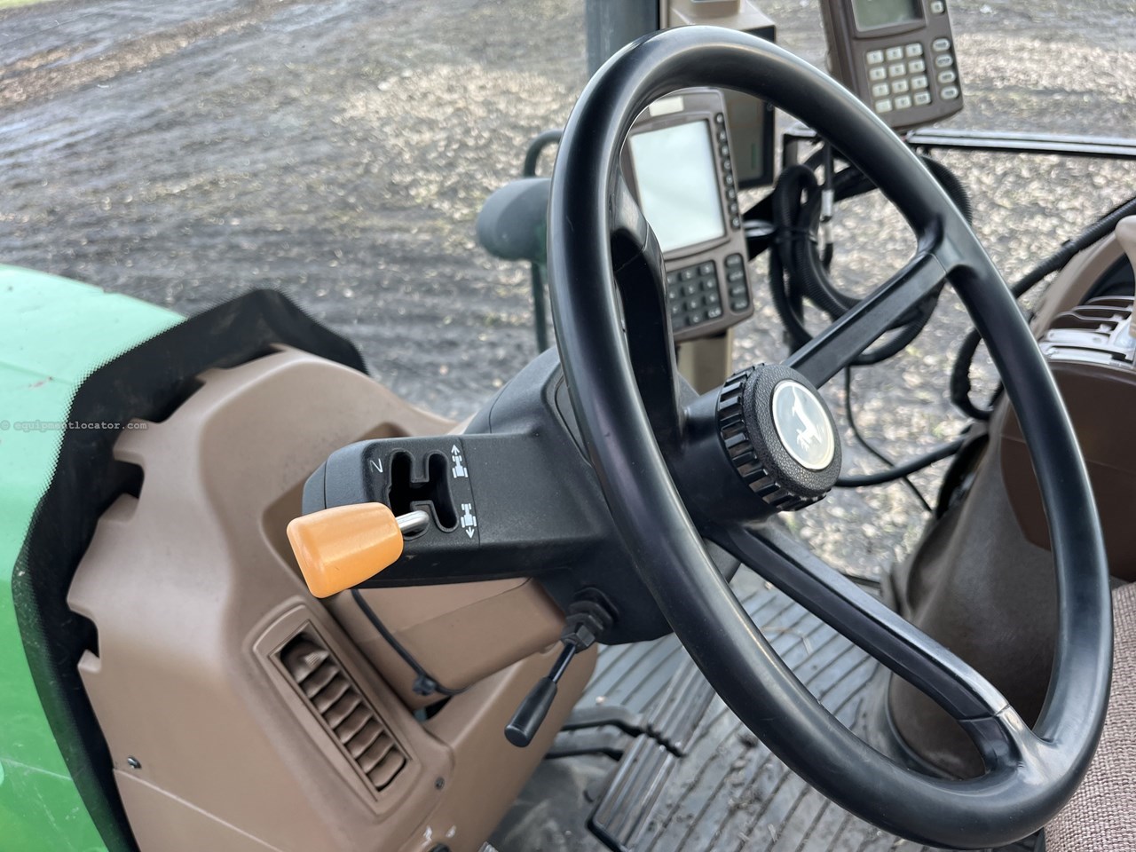 2004 John Deere 7720 Image 10
