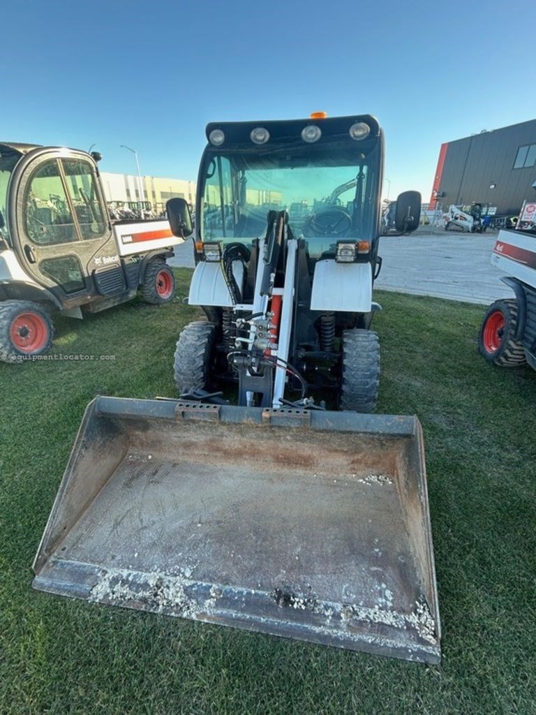 2016 Bobcat 5600 Image 2