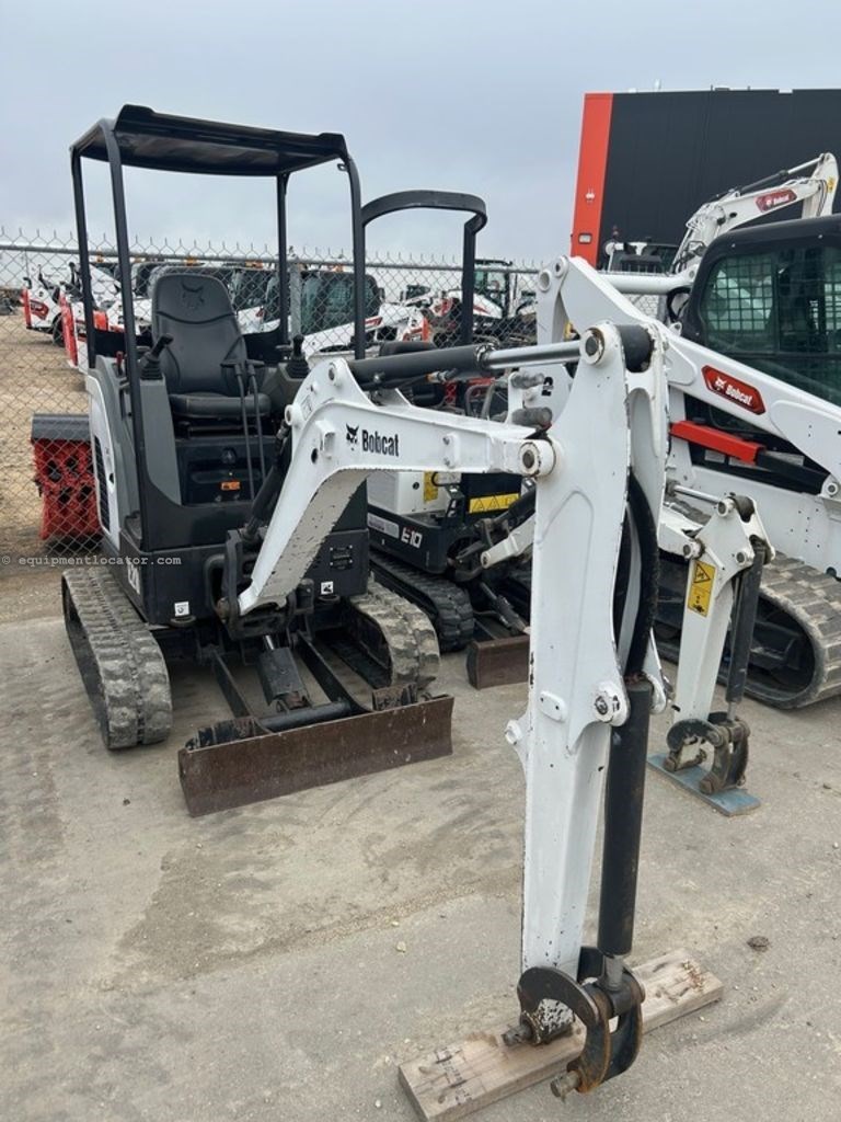 2017 Bobcat E20 Image 2