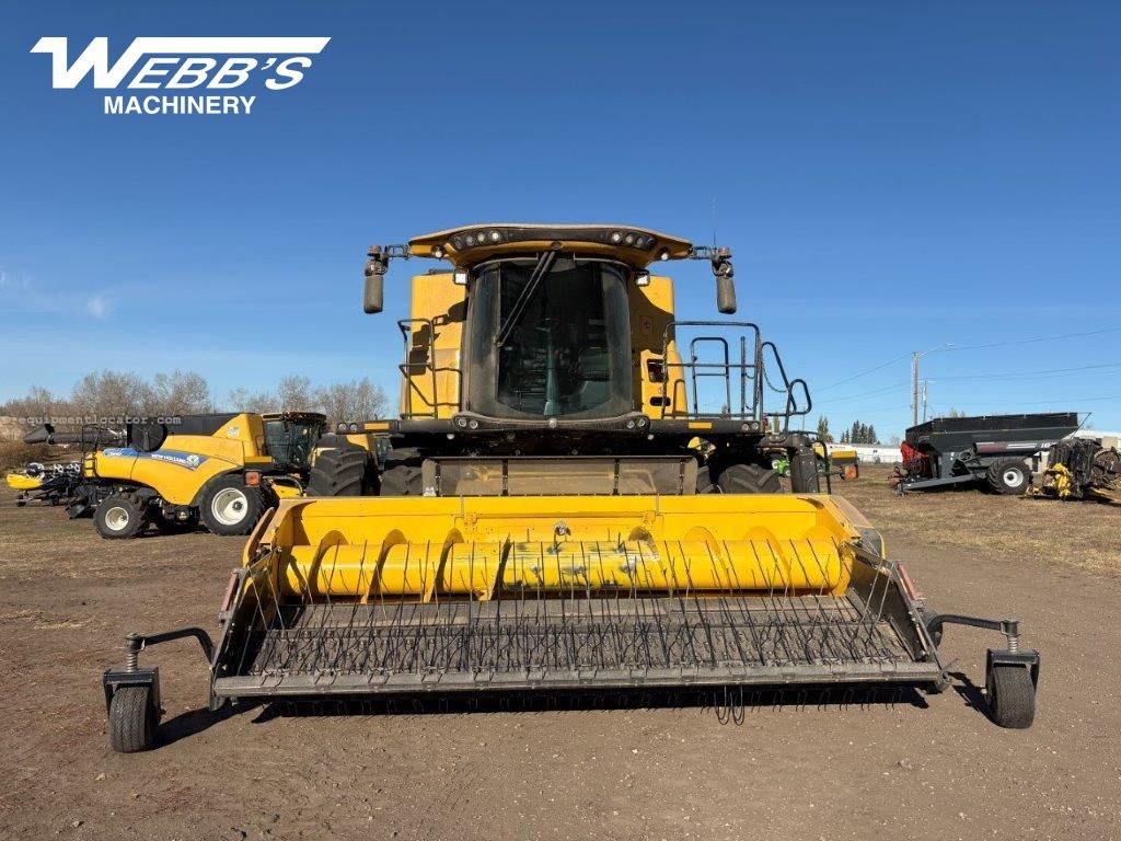 2025 New Holland CR9.90Z Image 2