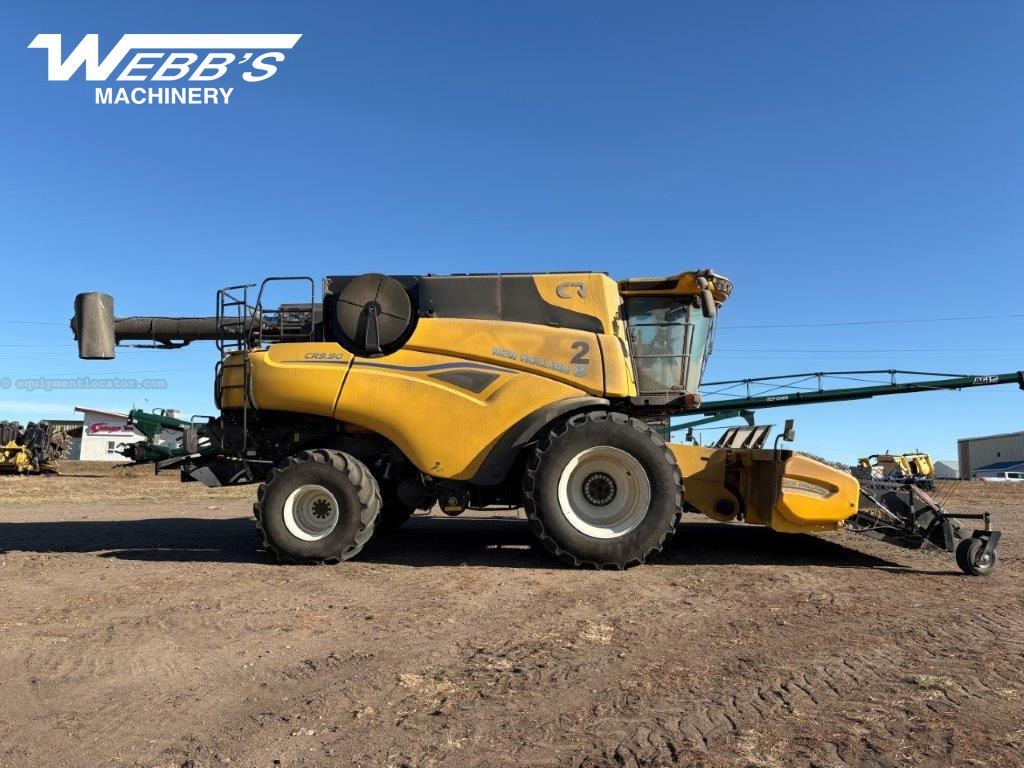 2025 New Holland CR9.90Z Image 4