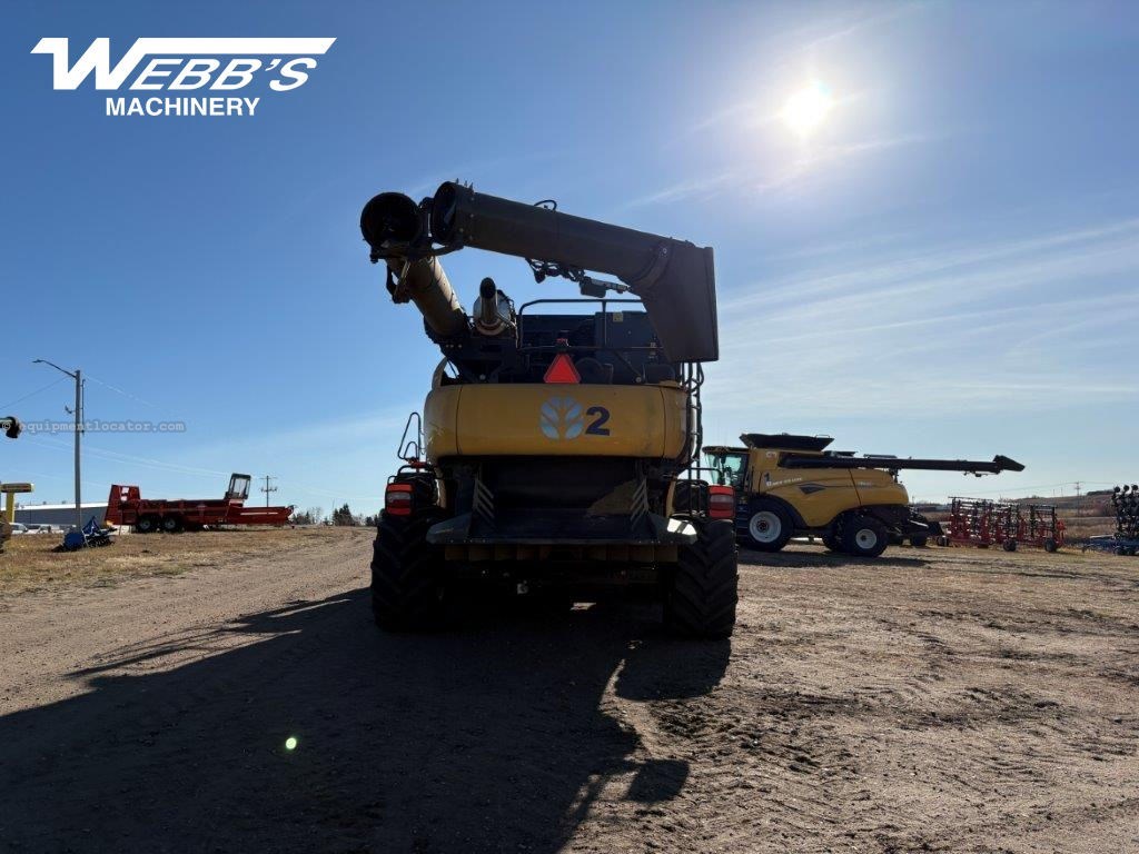 2025 New Holland CR9.90Z Image 6