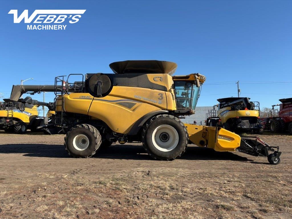2025 New Holland CR9.90Z Image 4