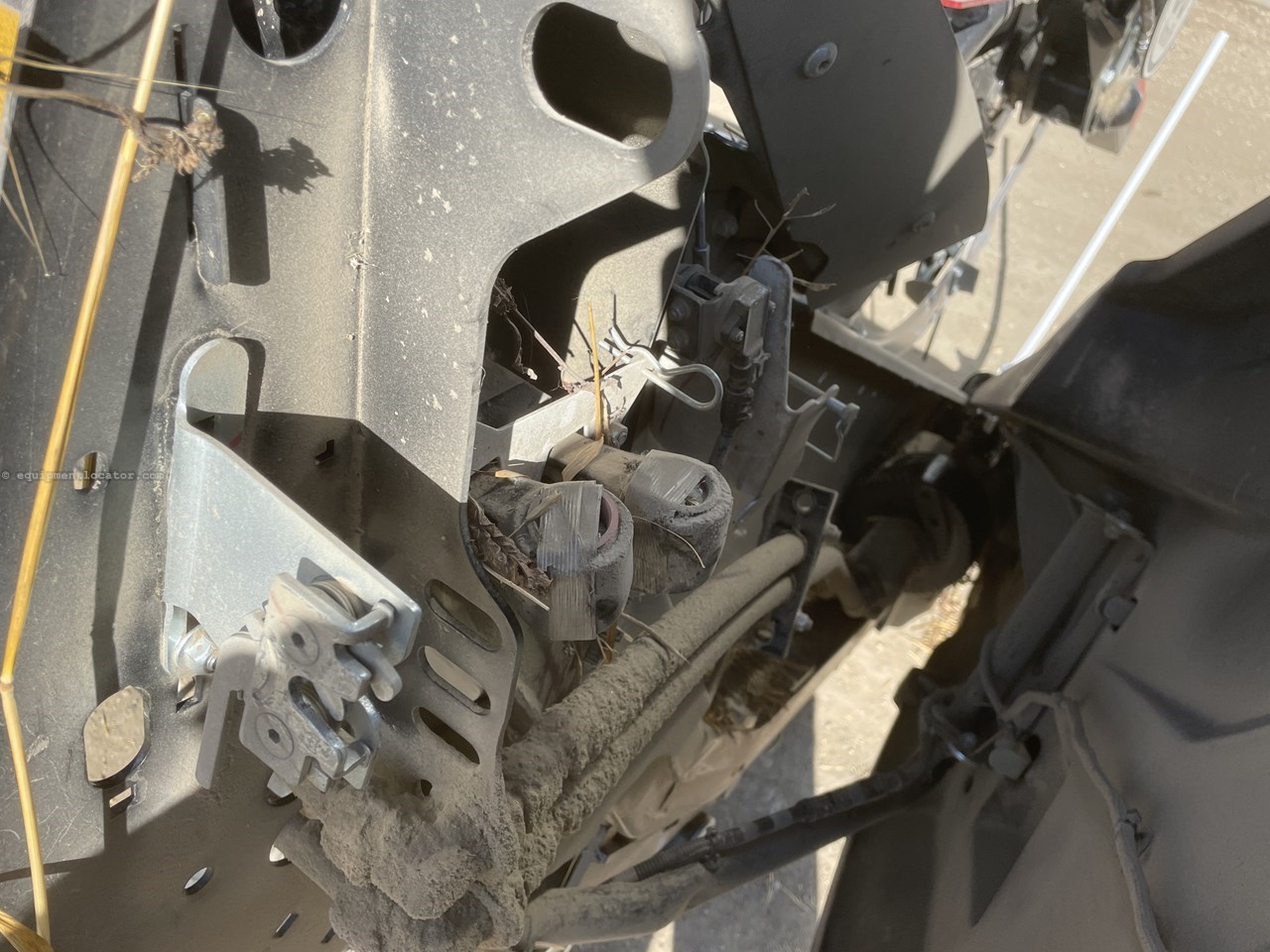 2025 MacDon FD240 Image 10