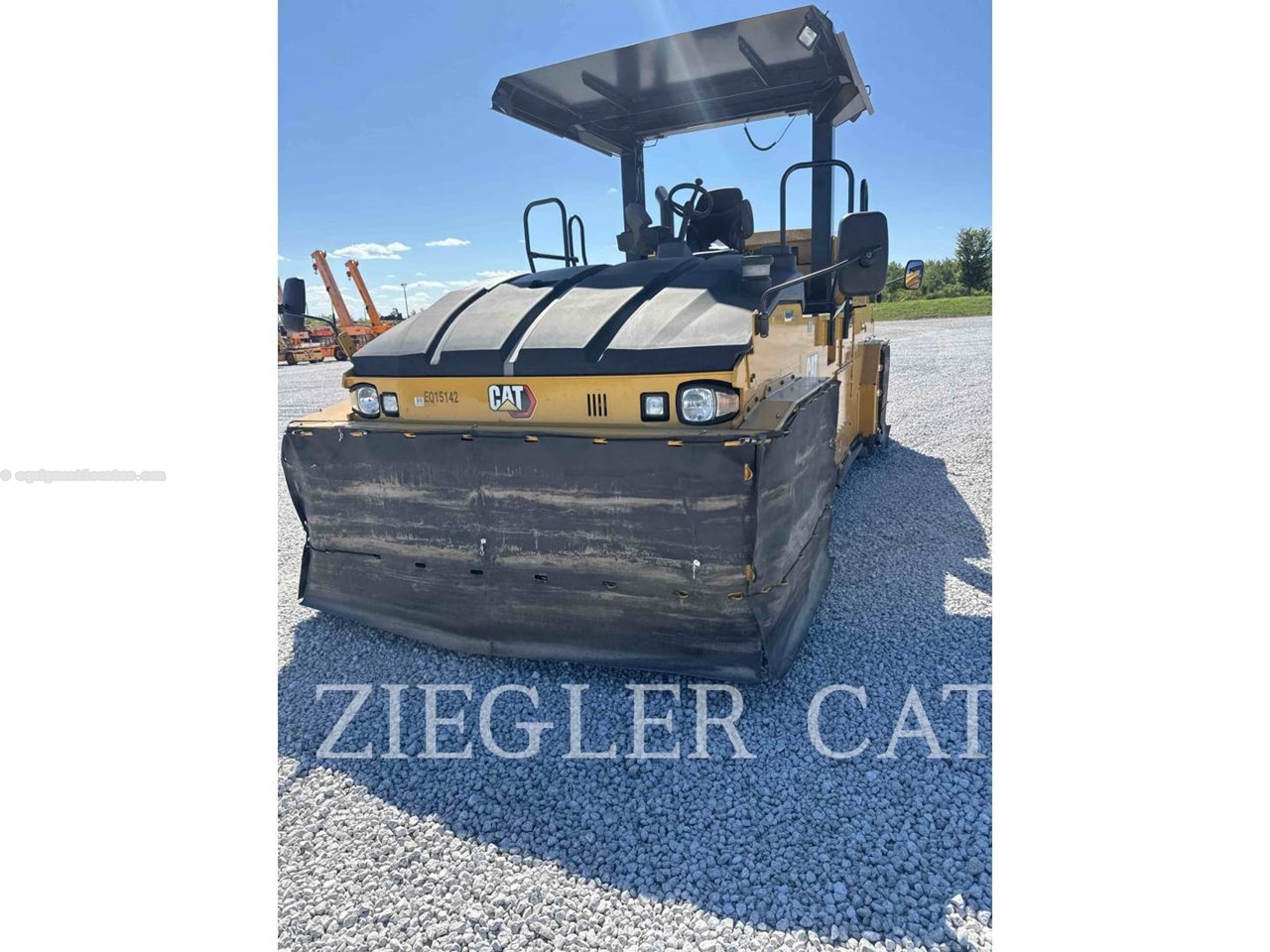 2021 Caterpillar CW34 Image 10